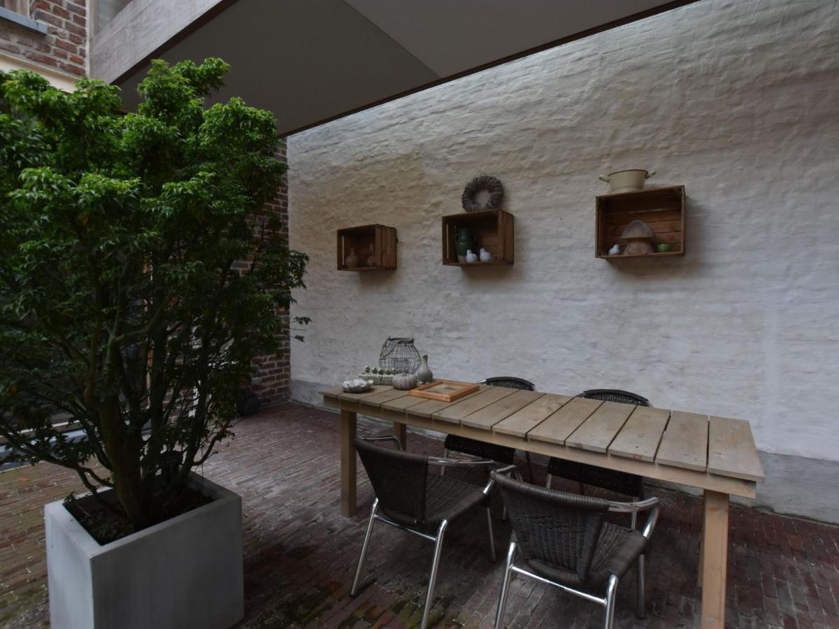Studio In Ieper With Terrace Ypres Exterior foto